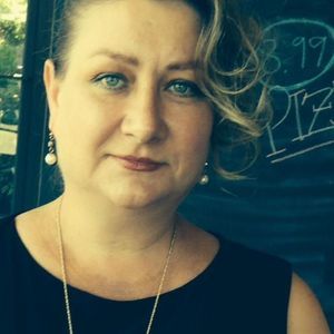 Meet your Posher, Lena